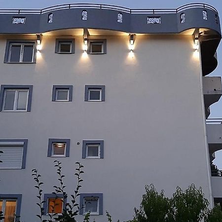 Rooms & Apartments Anka Бар Экстерьер фото